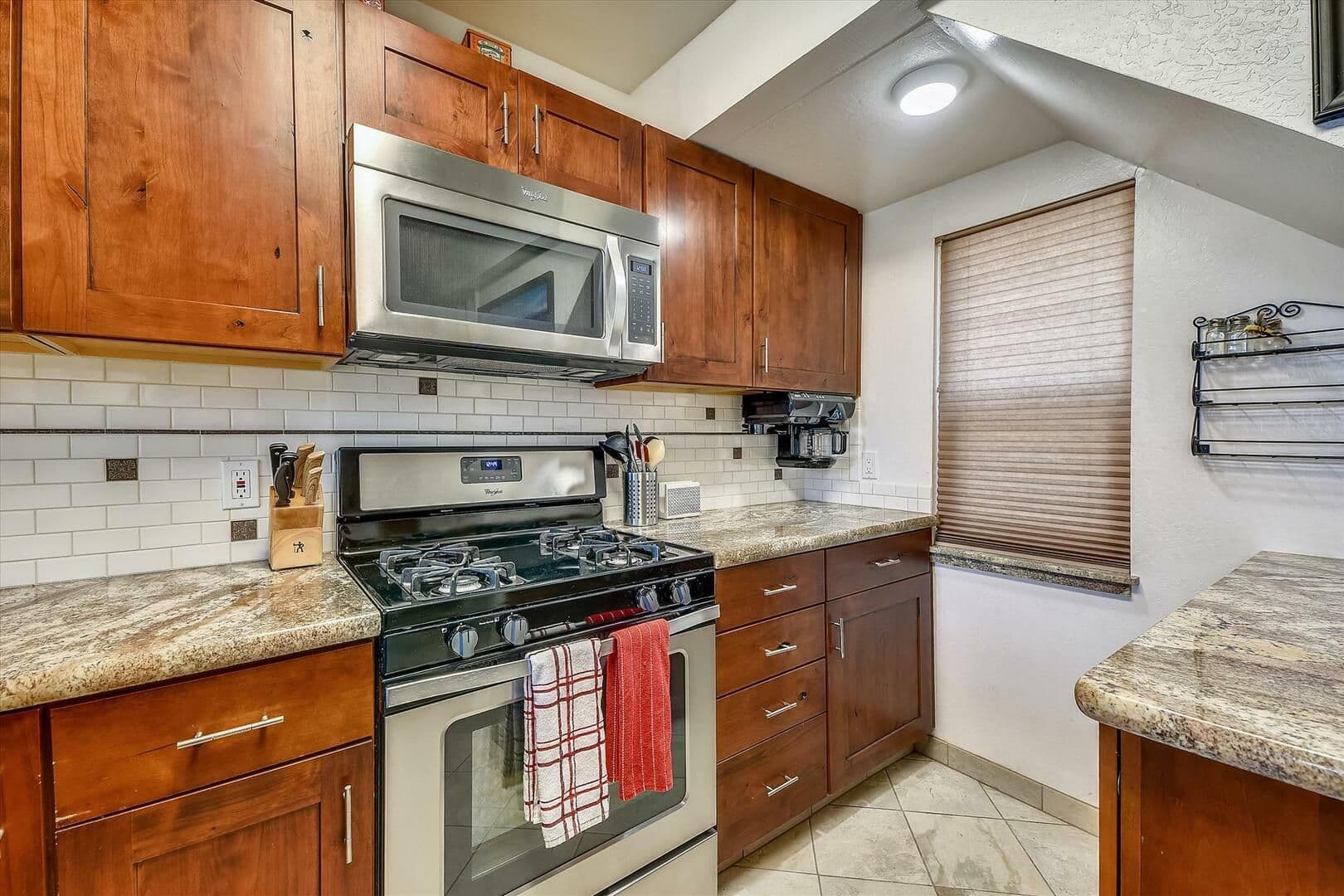Tahoe City Condo: 3115 N Lake Blvd. #81