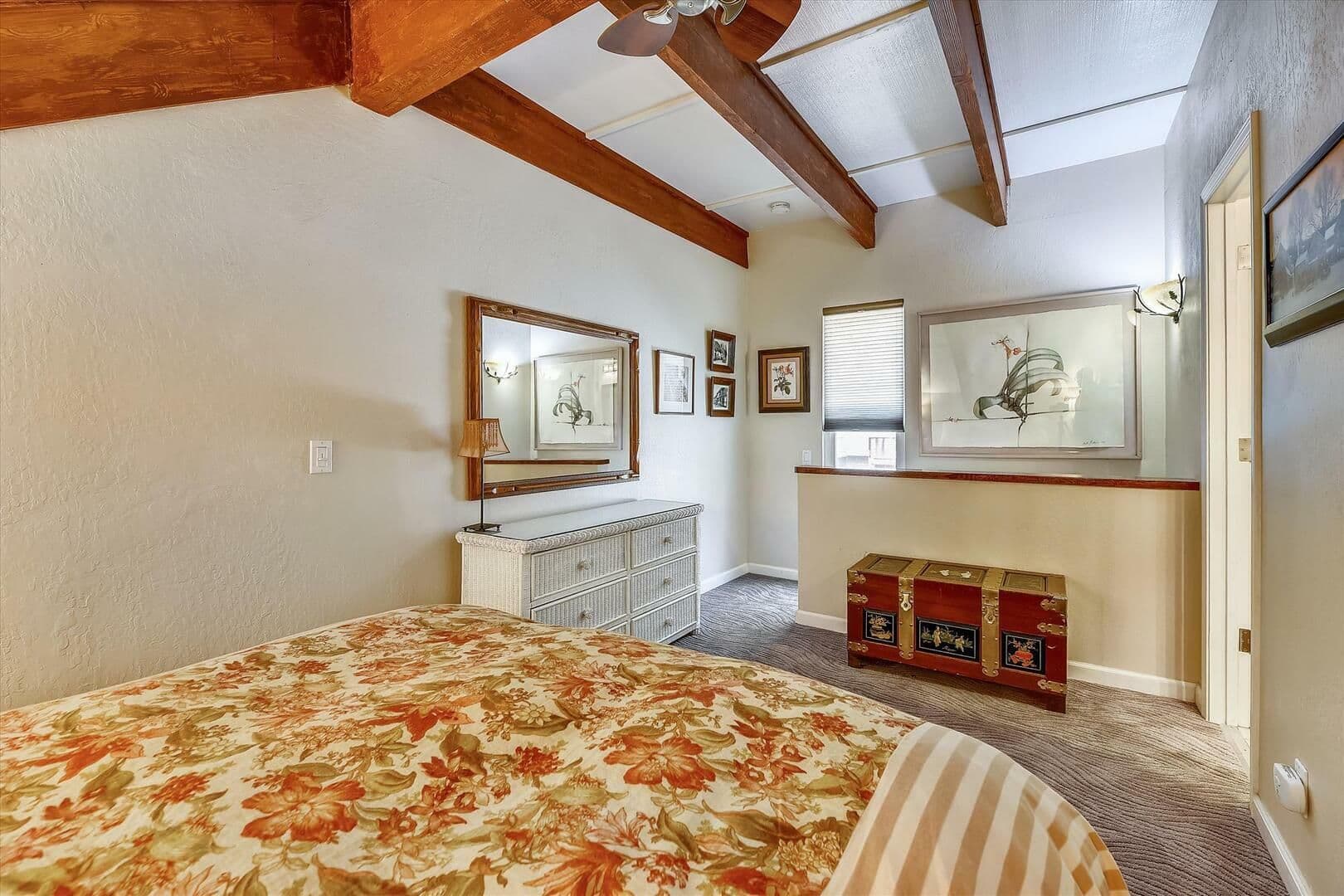 Tahoe City Condo: 3115 N Lake Blvd. #81