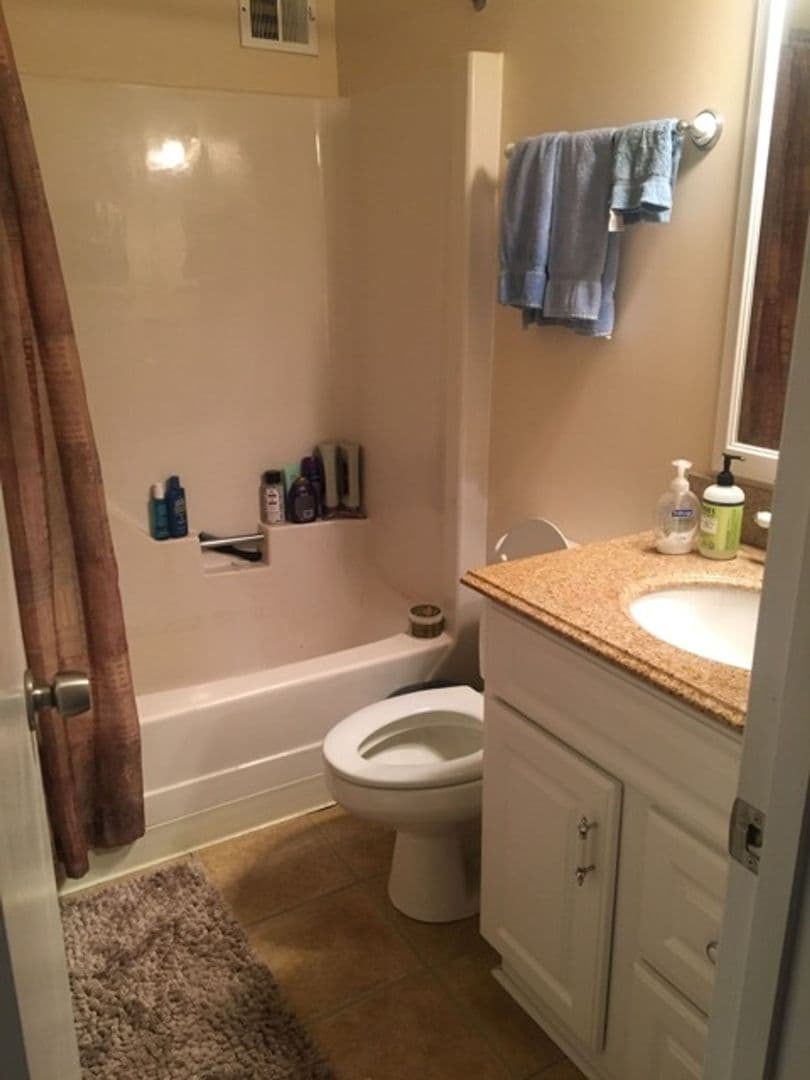 Blacksburg Apartment: 2804 Wellesley Ct