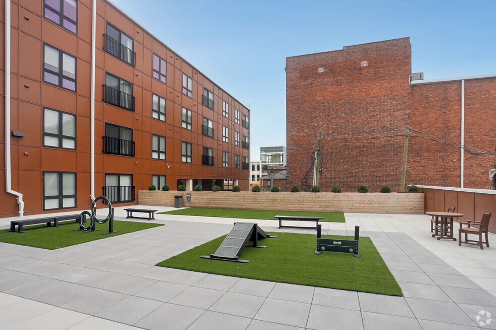 Lafayette Apartment: 615 Main Street