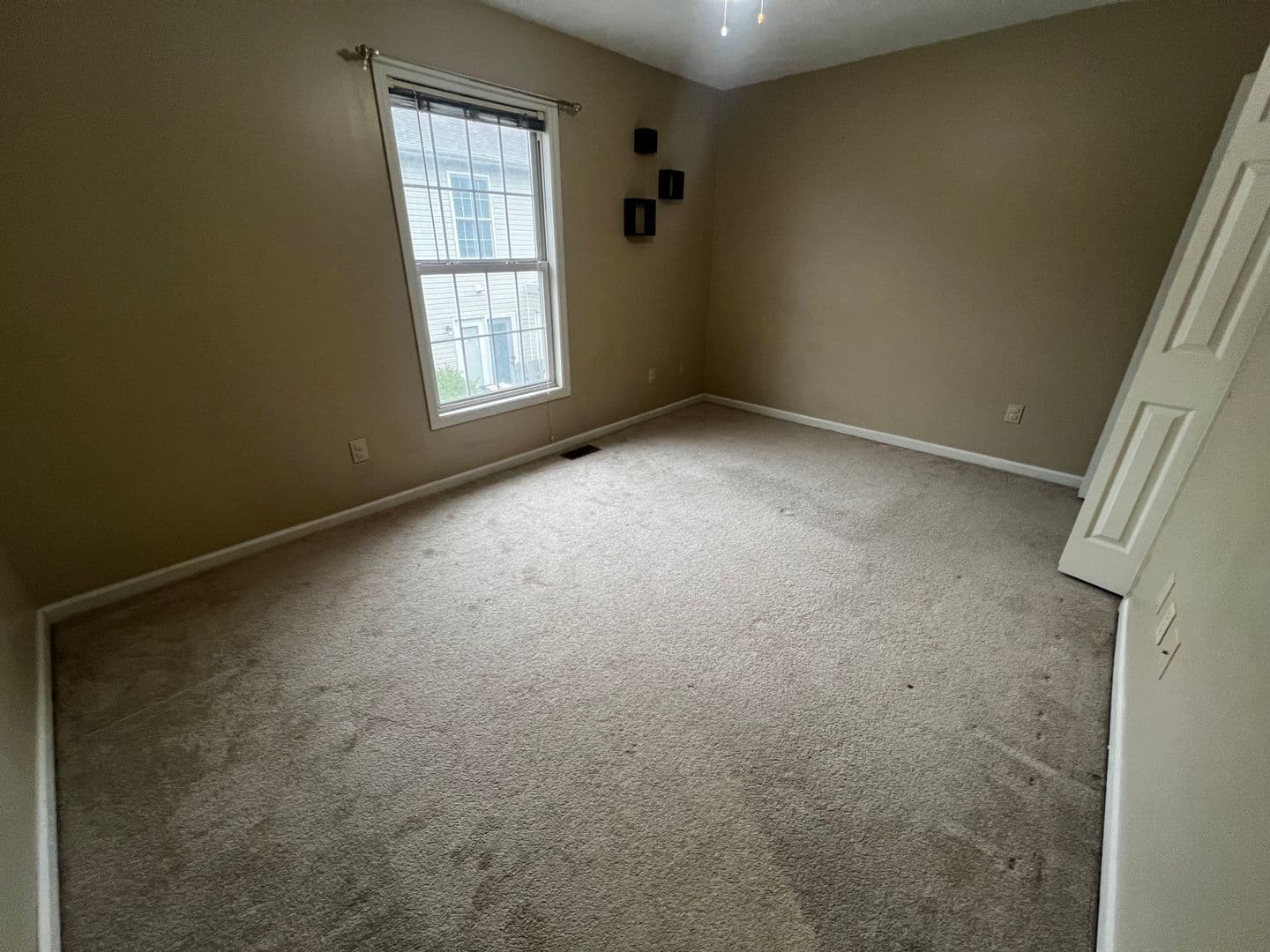Bloomington House: 710 E. Sherwood Hills Dr