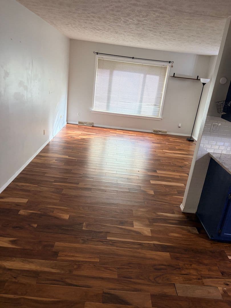 Bloomington House: 3431 Stoneycrest Rd