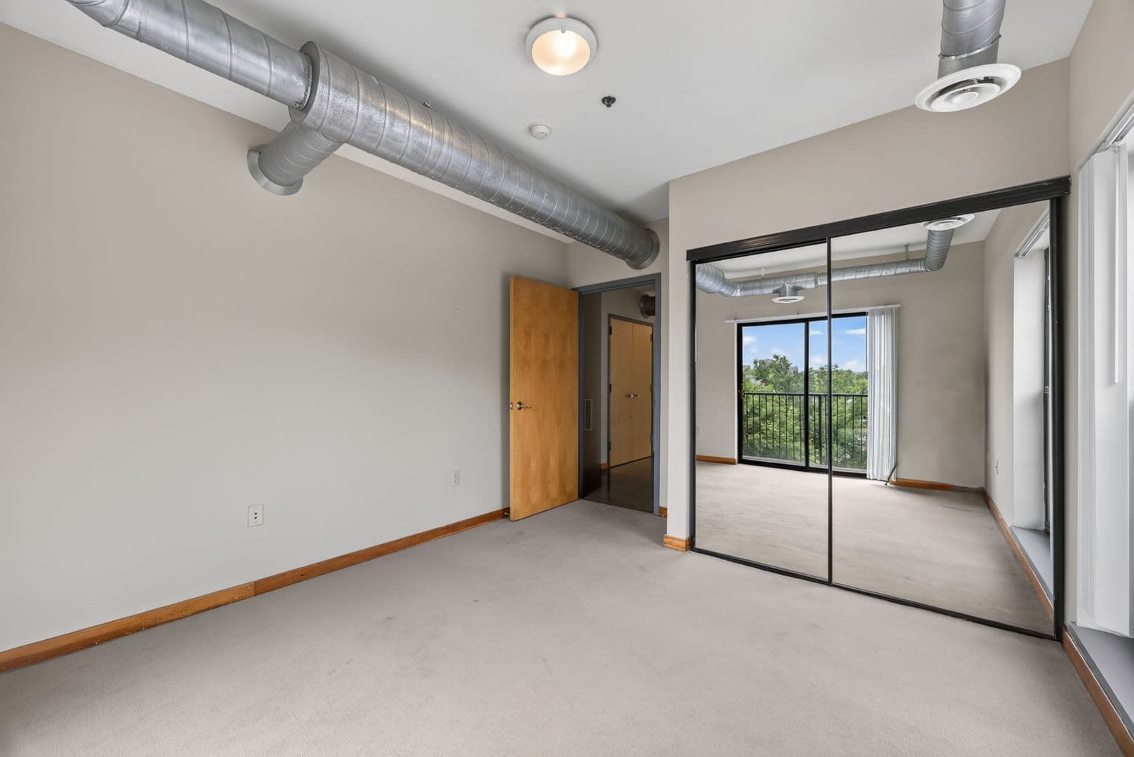 Bloomington Apartment: 219 E. 7th St.