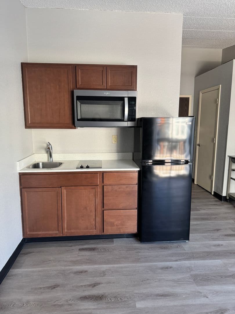Bloomington Apartment: 1722 N Walnut St.