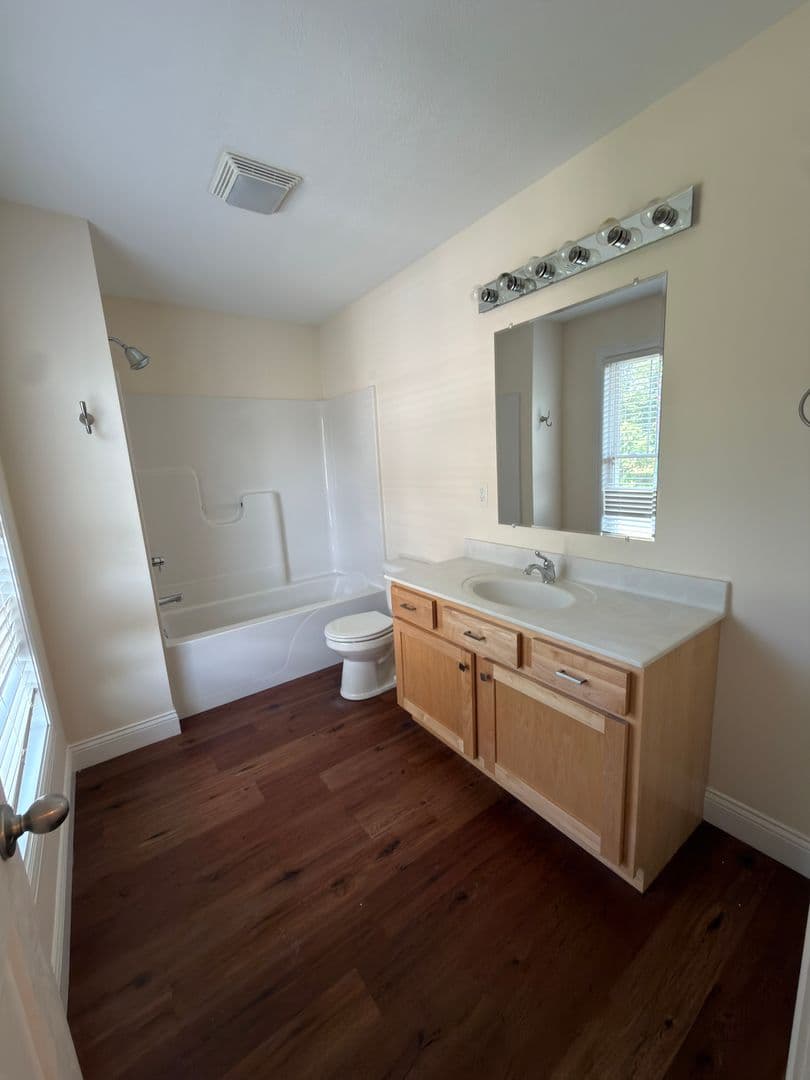 Bloomington House: 309 E Wylie Street