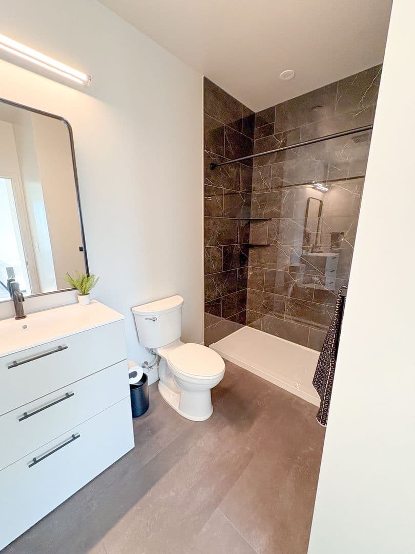 West Lafayette Apartment: 3597 Paramount Drive