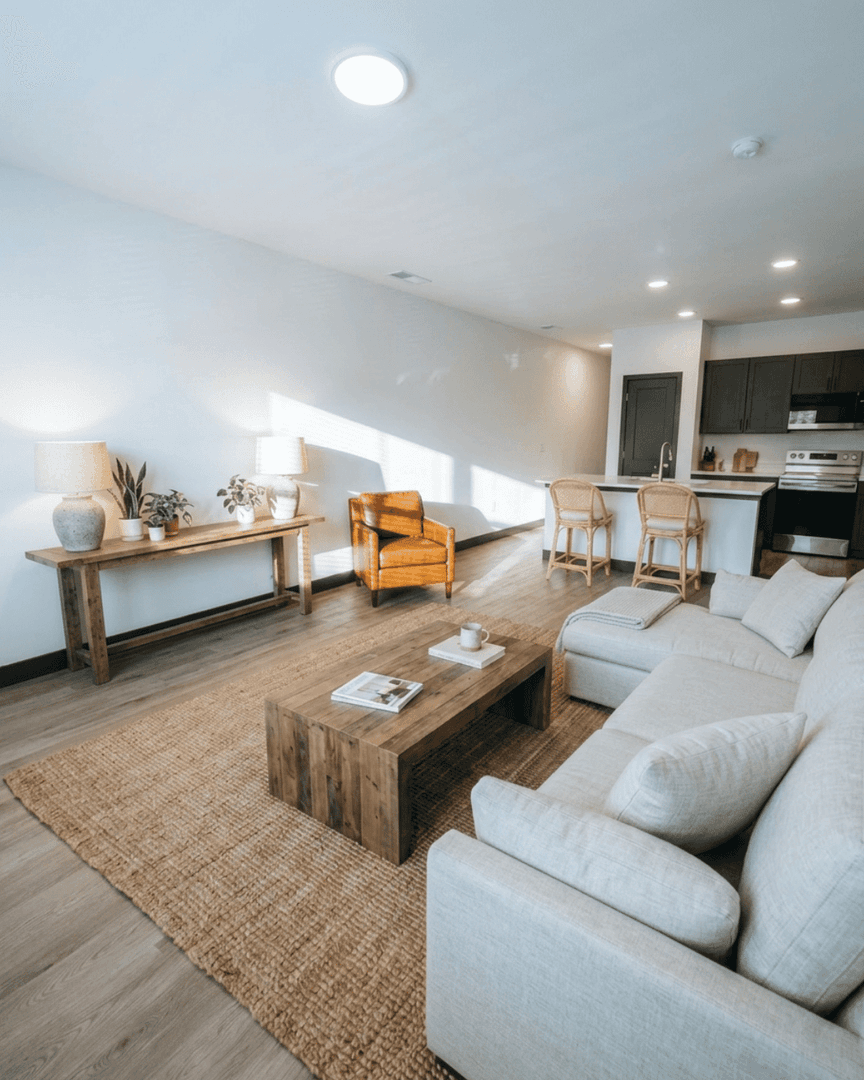 Lafayette Apartment: 3210-3243 Peninsula Pointe Circle W
