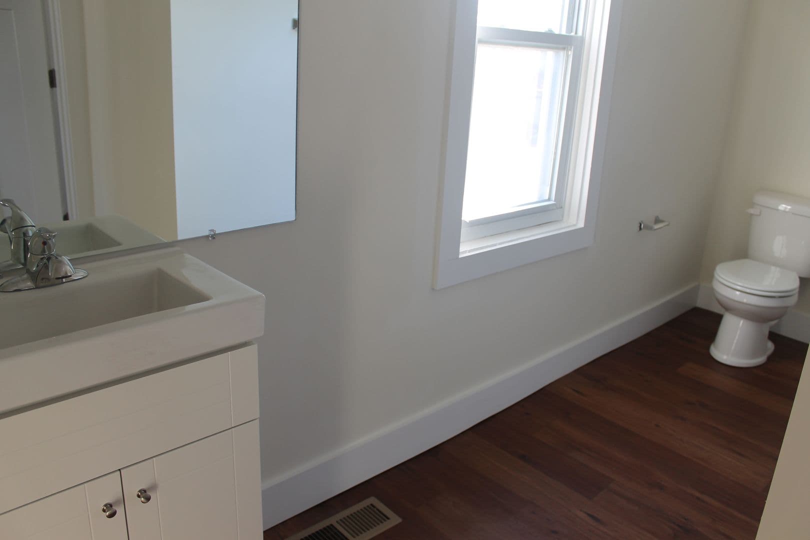 Bloomington House: 412 E 16th Street