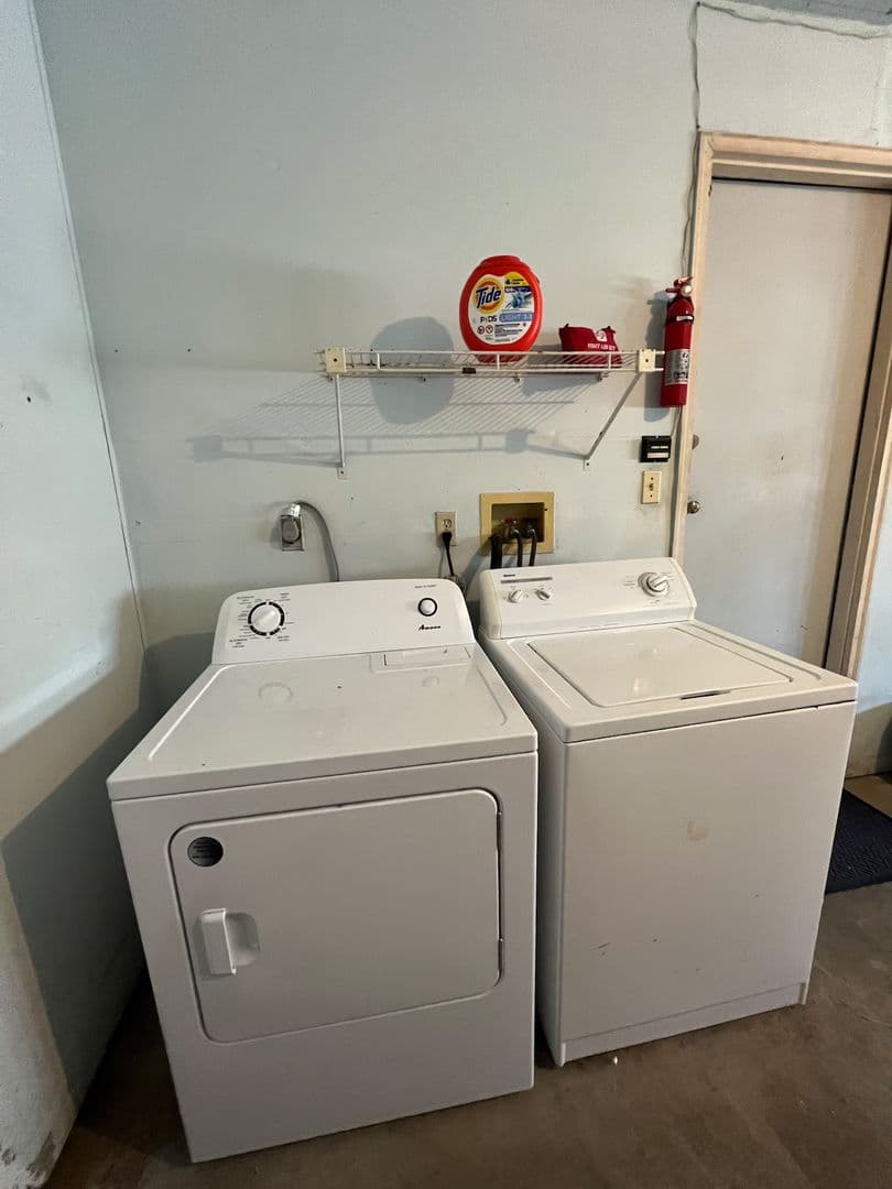 Bloomington Apartment: 401 W Clear Creek