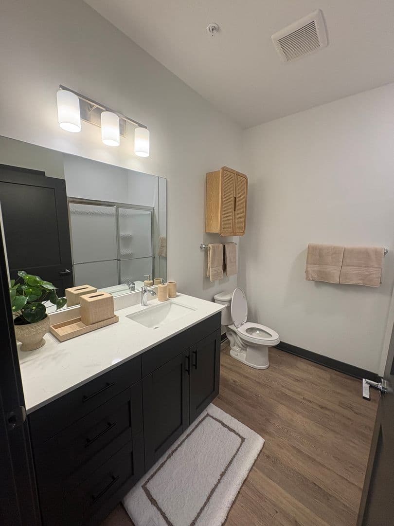 Lafayette Apartment: 3210-3243 Peninsula Pointe Circle W