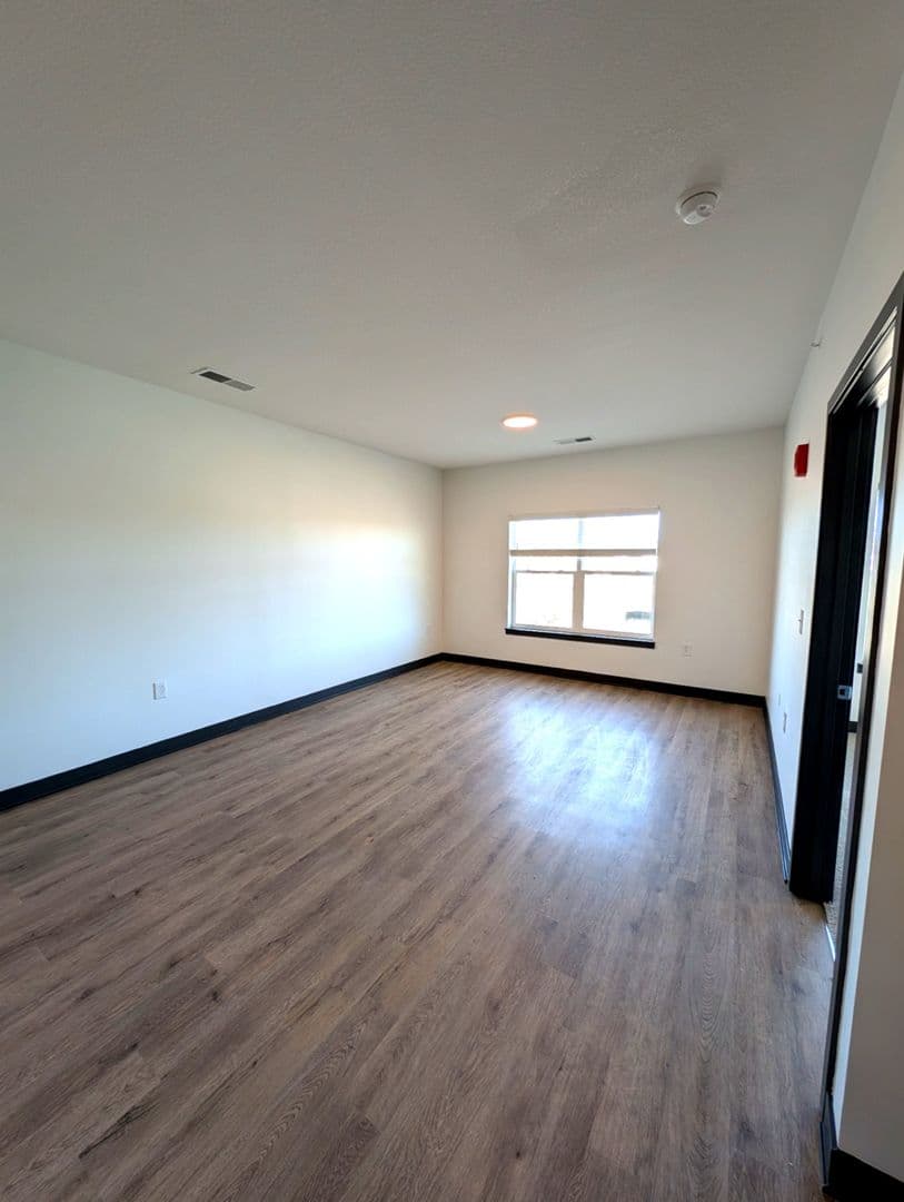 Lafayette Apartment: 3210-3243 Peninsula Pointe Circle W