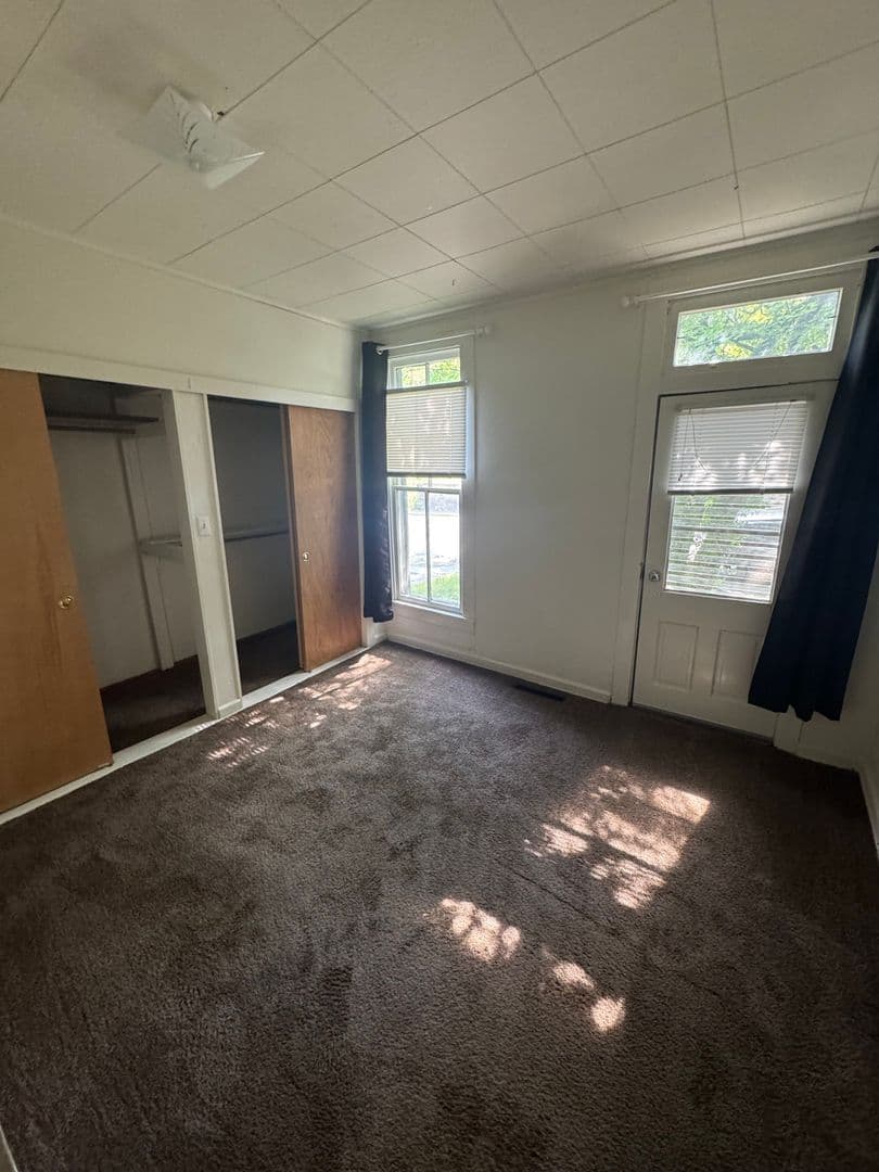 Bloomington House: 812 S Lincoln Street
