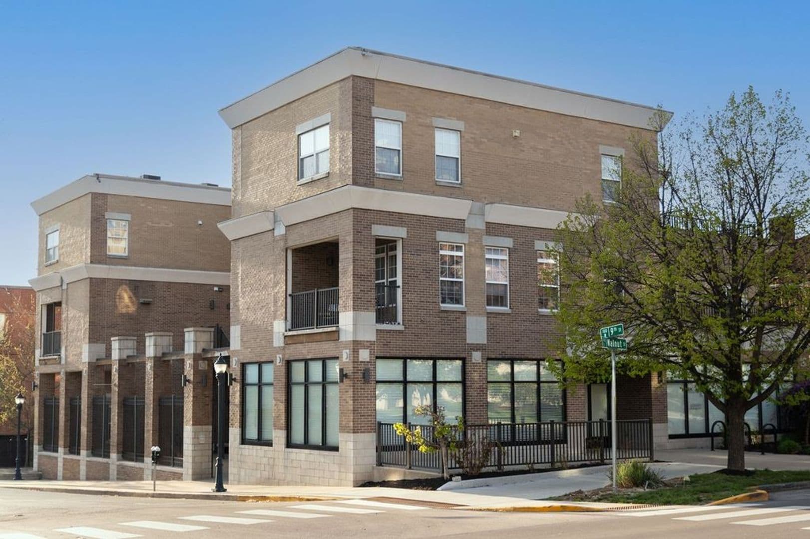 Bloomington Apartment: 501 N. Walnut St.