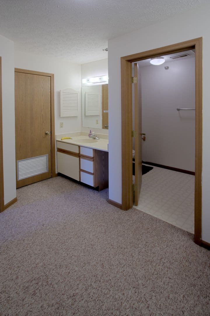Lafayette Apartment: 705 N. 5th Street