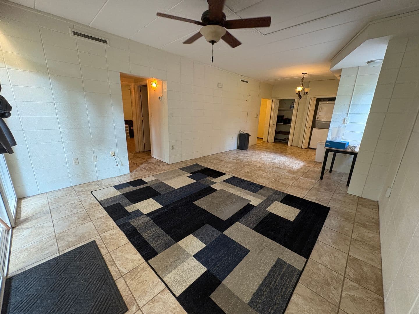 Blacksburg Apartment: 900 Brightwood Manor Unit B4