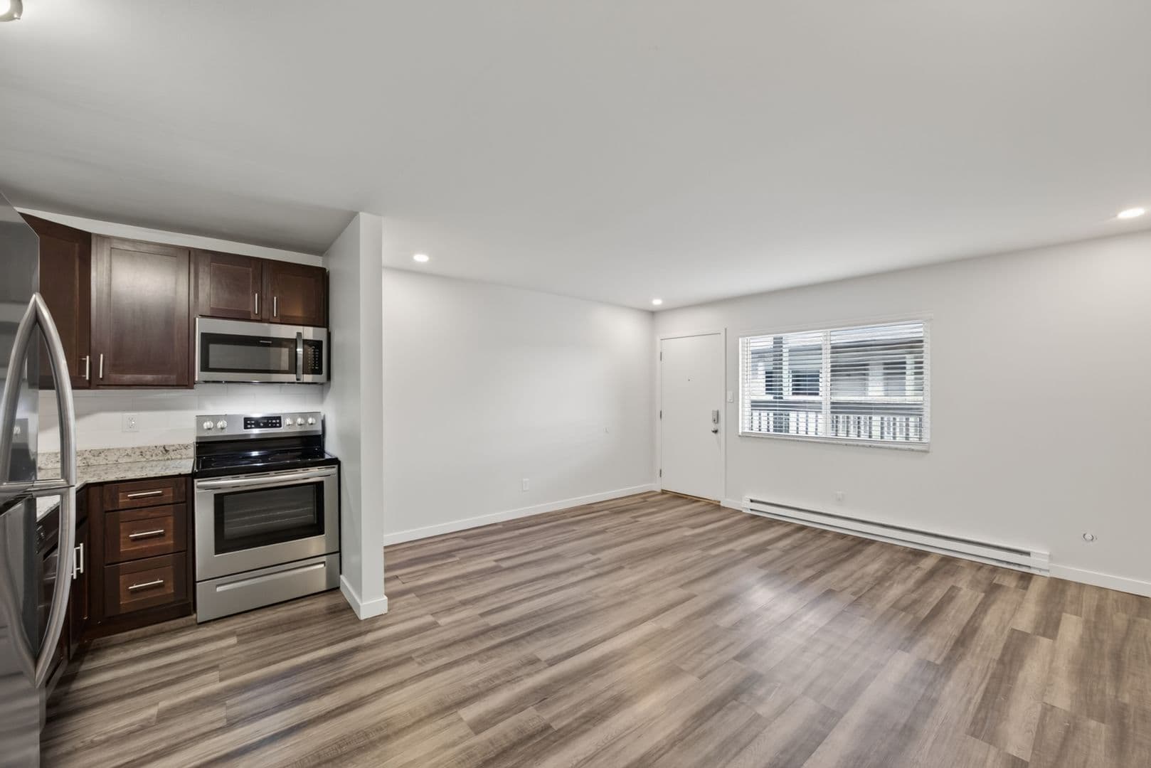 Bloomington Apartment: 519-523 N Lincoln St