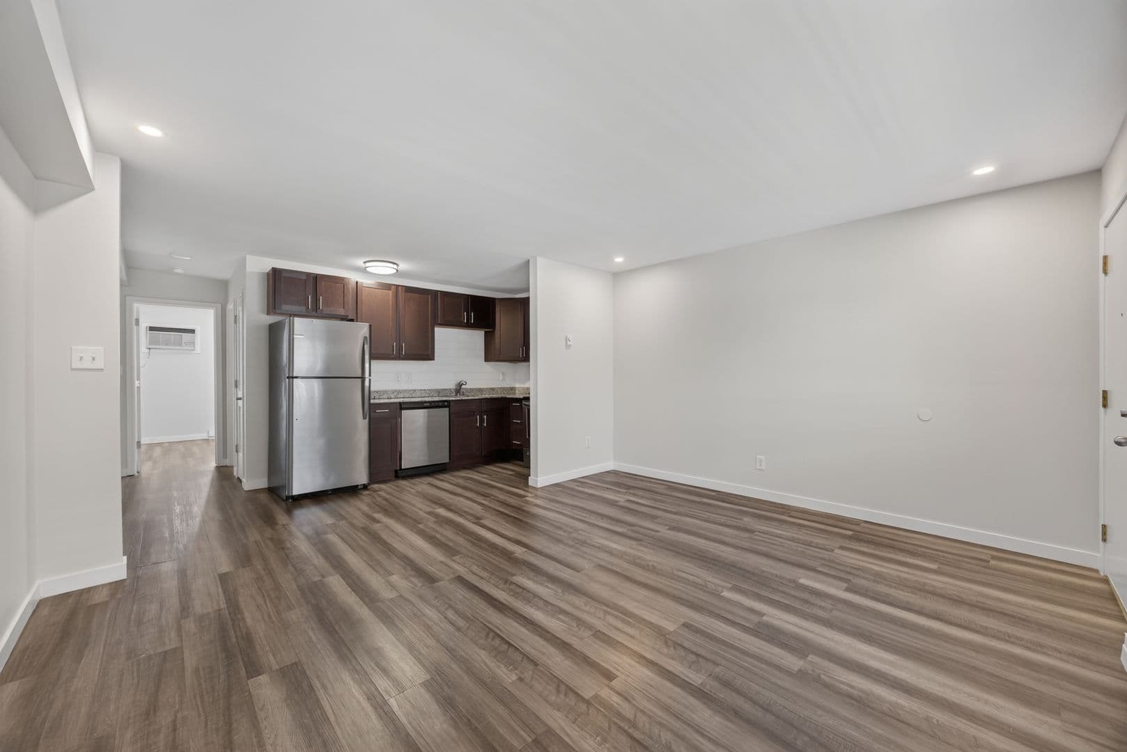 Bloomington Apartment: 519-523 N Lincoln St
