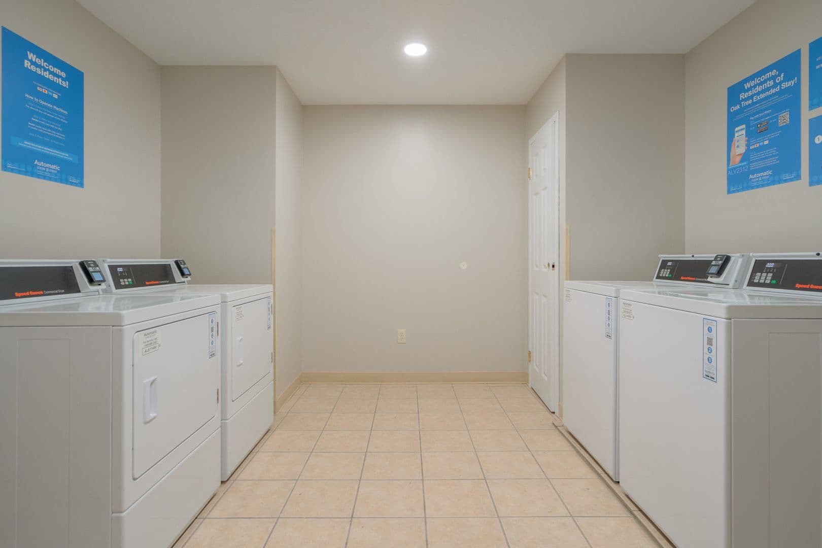 Christiansburg Apartment: Oak Tree Blvd