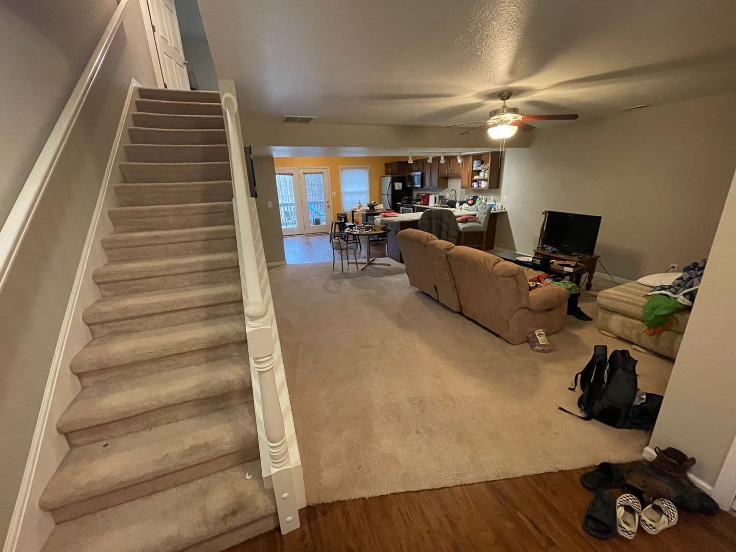 Elletsville House: 5715 W Vinca Ln