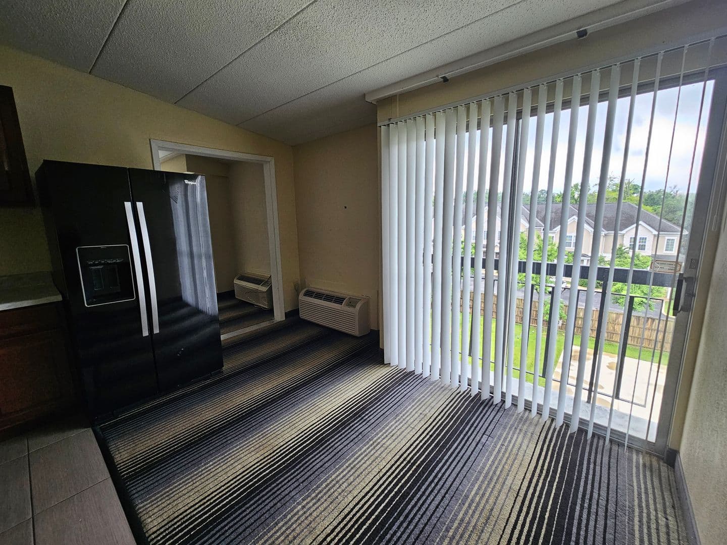 Bloomington Apartment: 1722 N Walnut St.