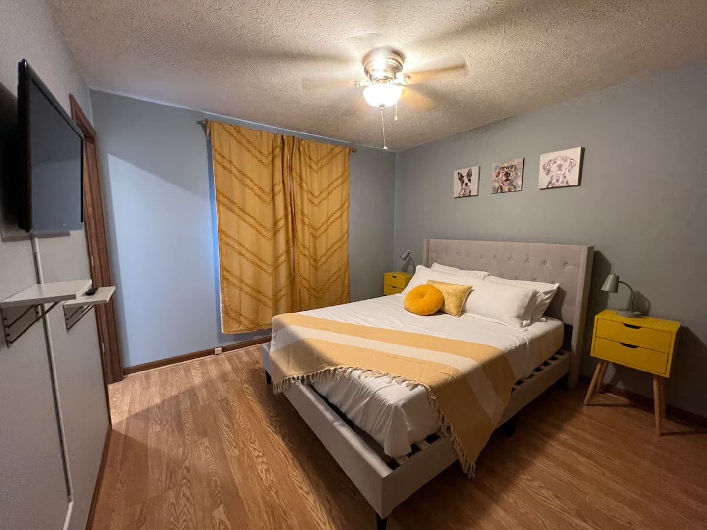 Bloomington Apartment: 401 W Clear Creek