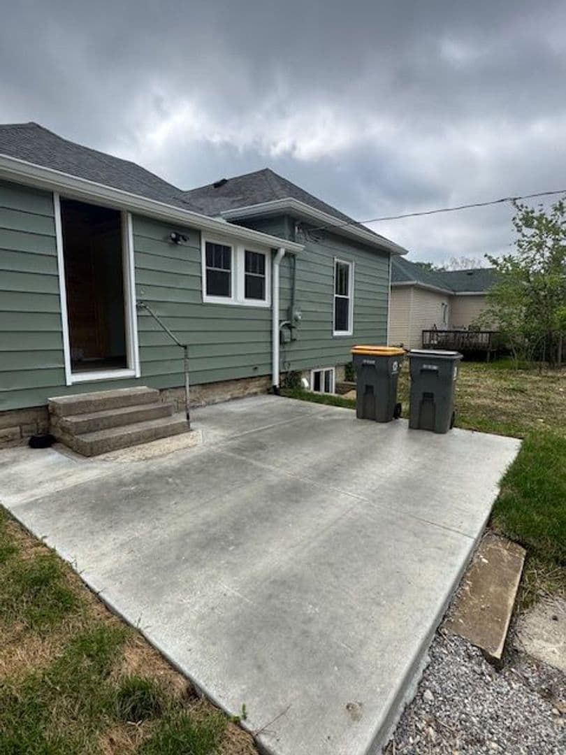 Bloomington House: 618 S Lincoln Street
