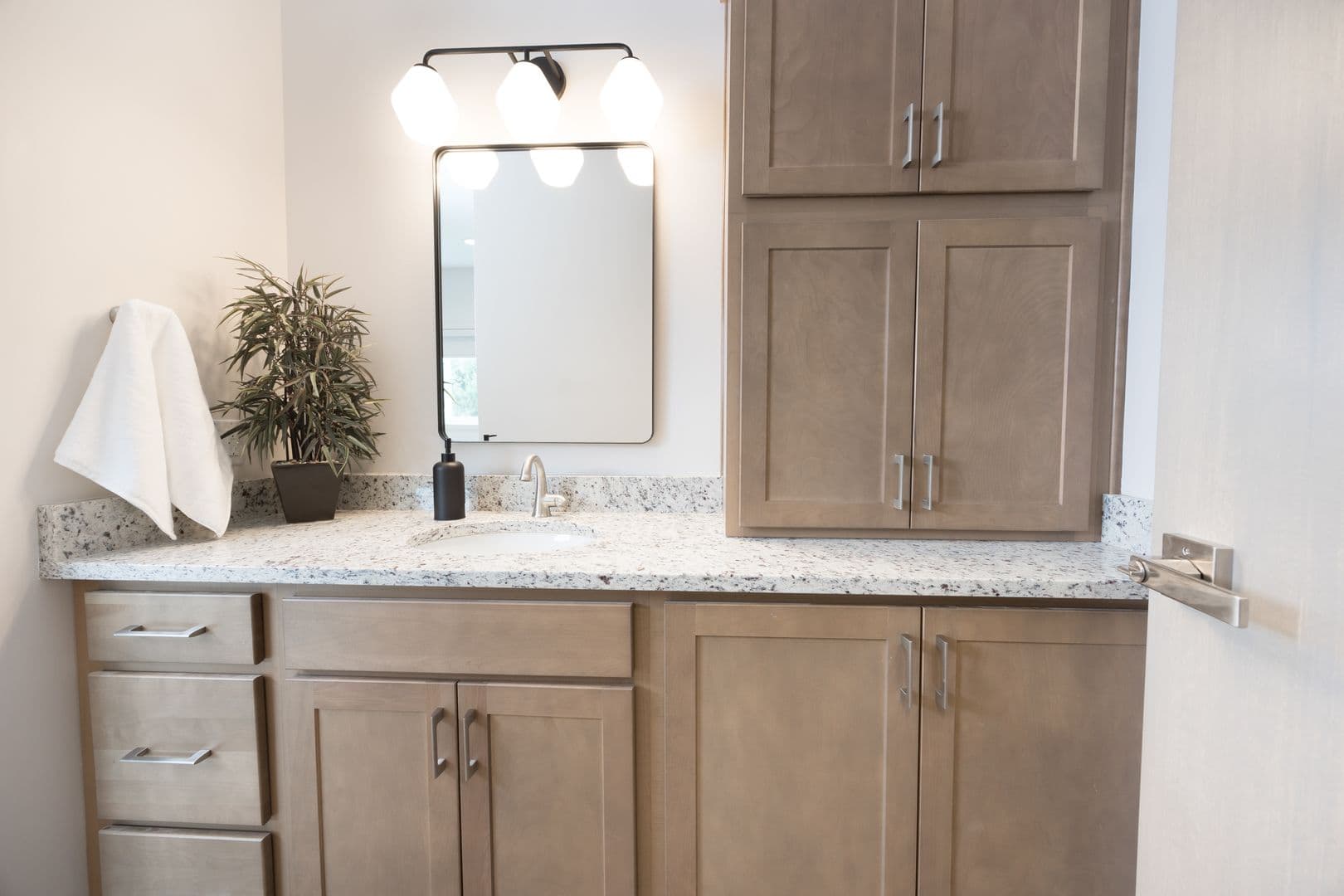 Remington Apartment: 301 W. Short Street