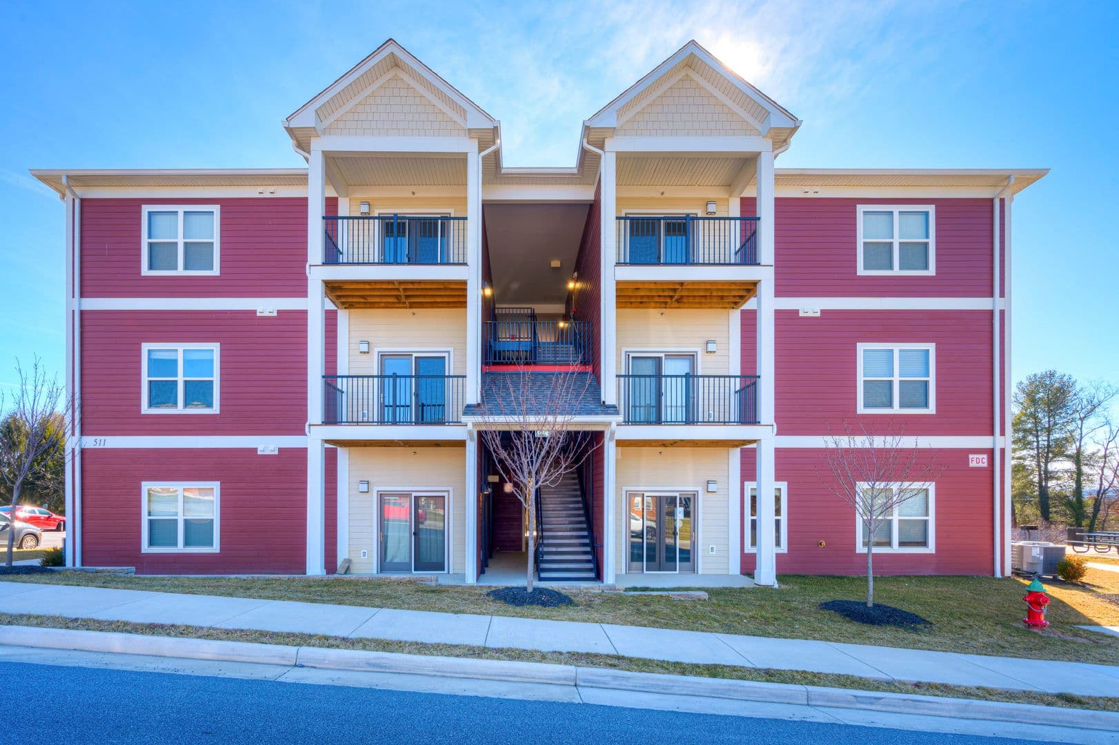 Blacksburg Apartment: 400 Broce Drive