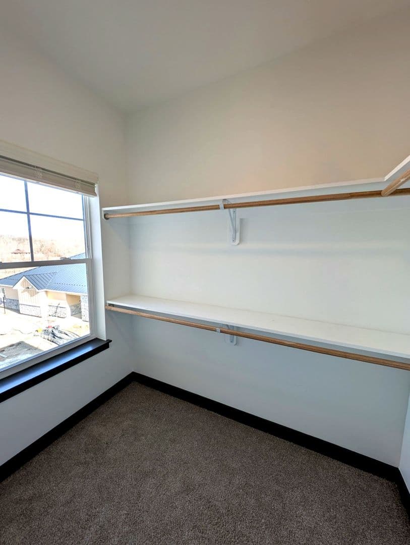 Lafayette Apartment: 3210-3243 Peninsula Pointe Circle W