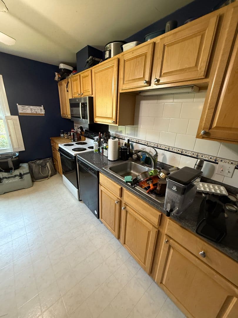 Blacksburg Apartment: 2804 Wellesley Ct
