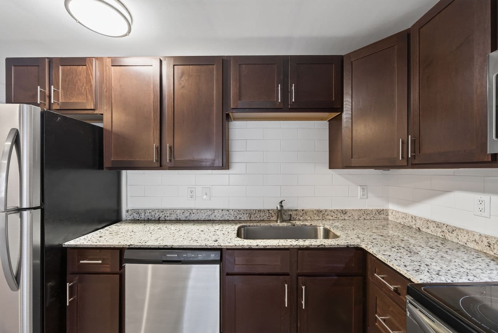 Bloomington Apartment: 519-523 N Lincoln St