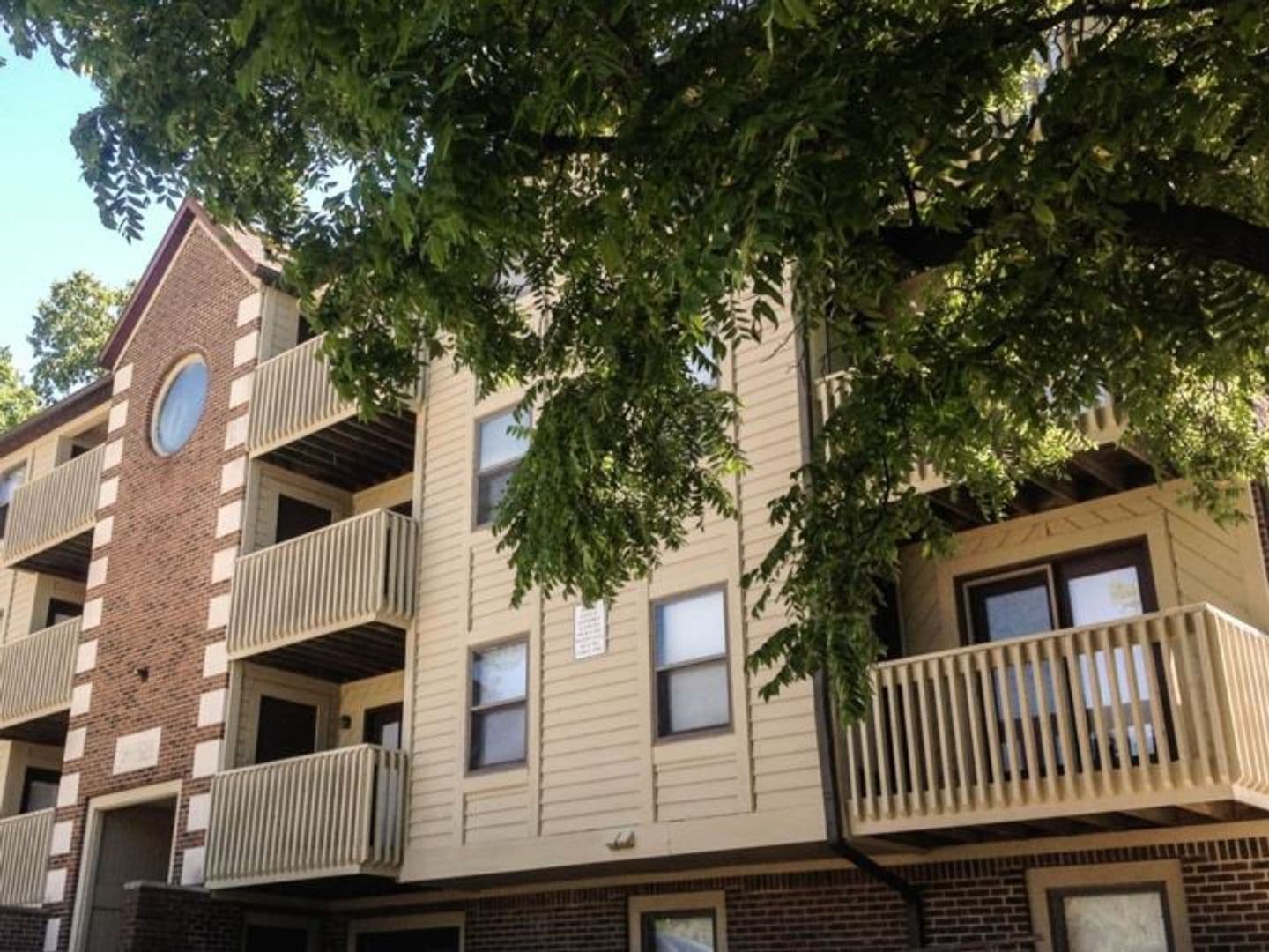 West Lafayette Apartment: 20 Littleton Street