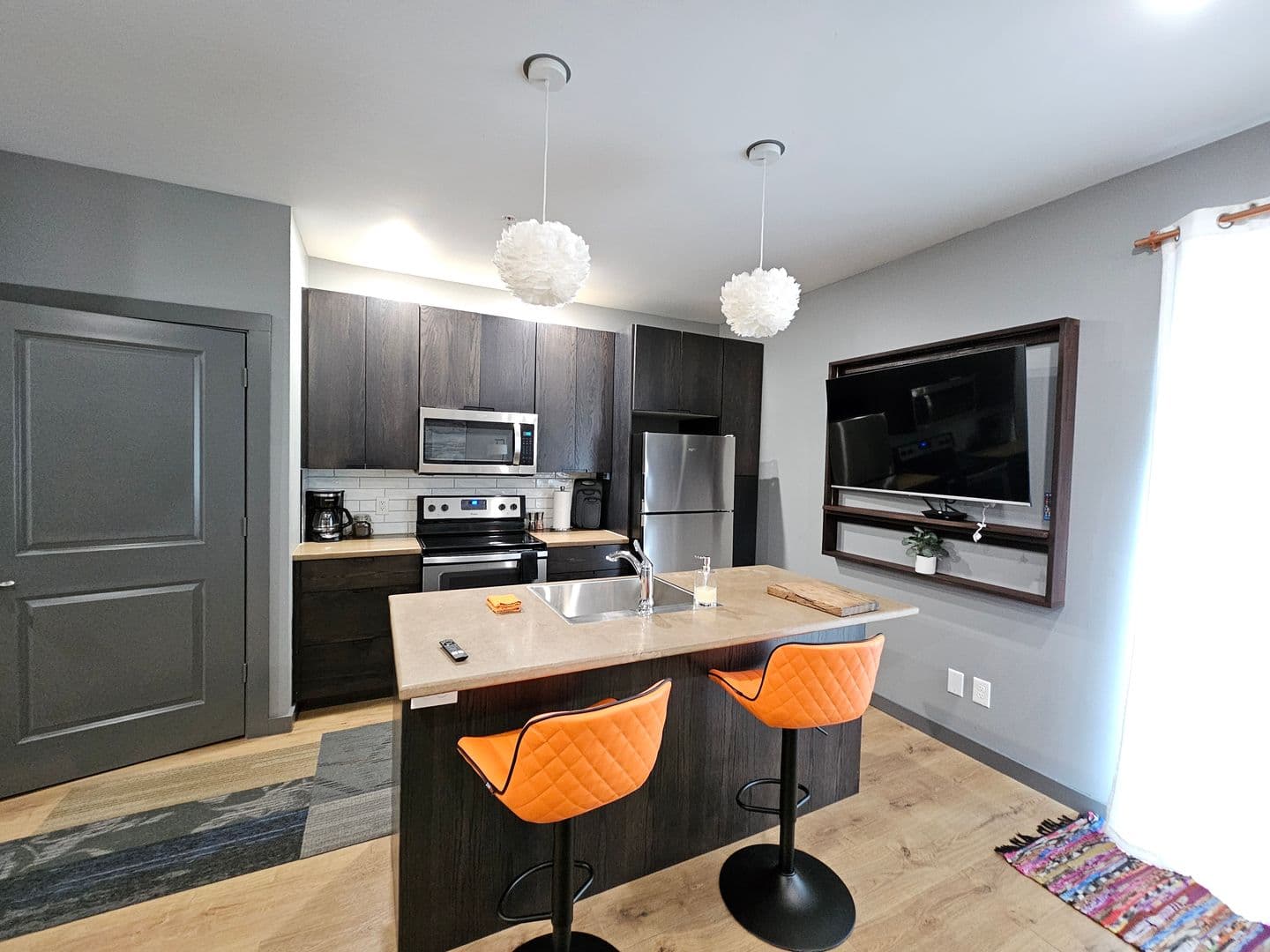 Bloomington Apartment: 217 W 6th St.