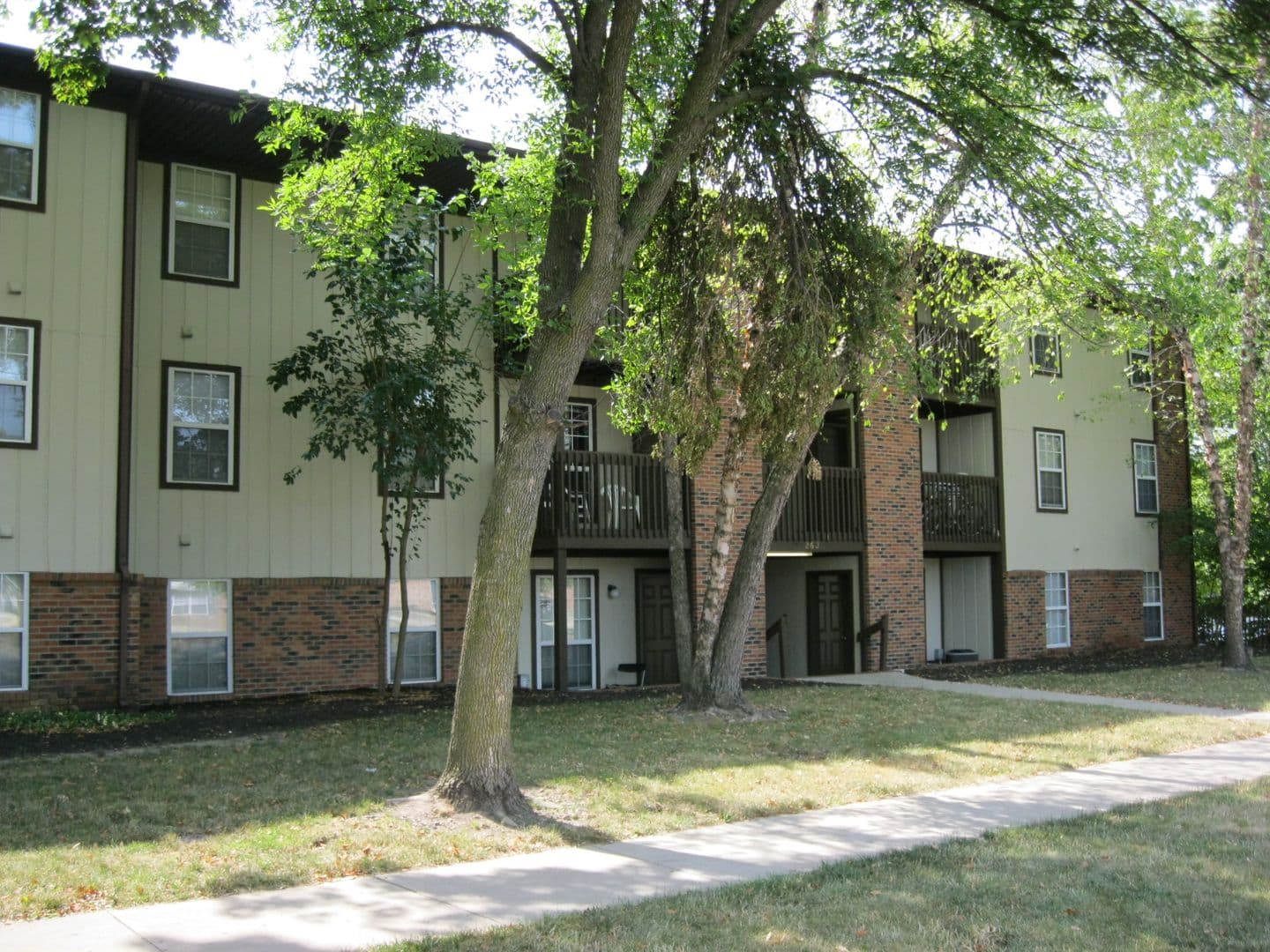 West Lafayette Apartment: 260 S. Chauncey Ave.