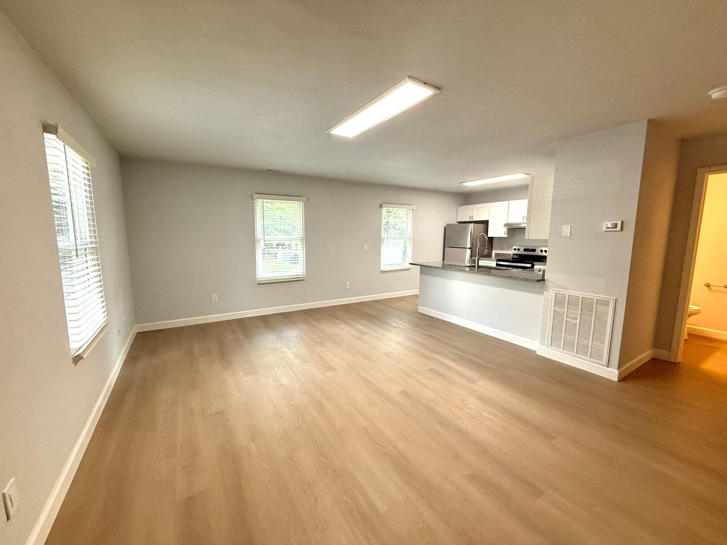 Blacksburg Apartment: 701 South Main St.