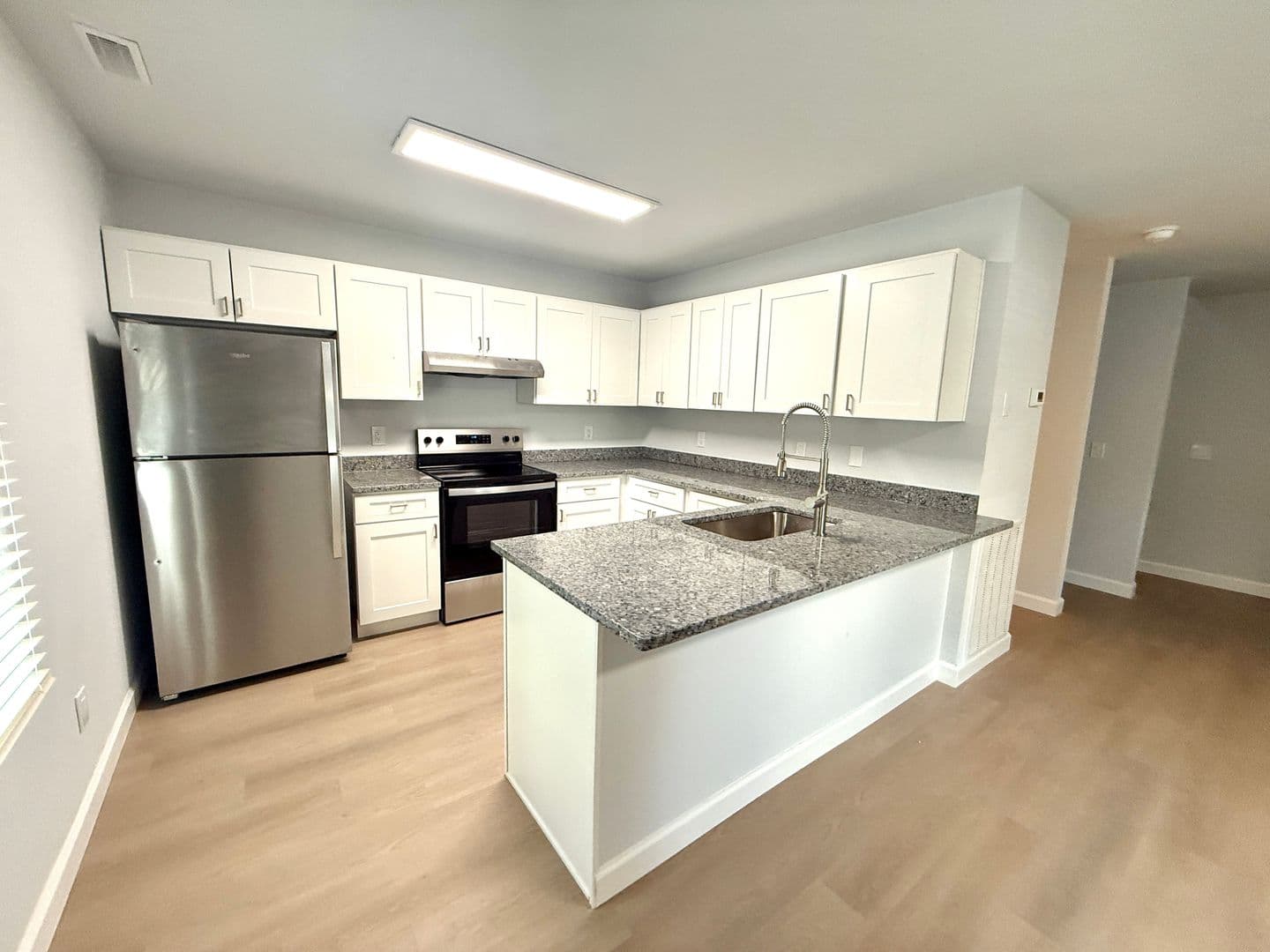 Blacksburg Apartment: 701 South Main St.