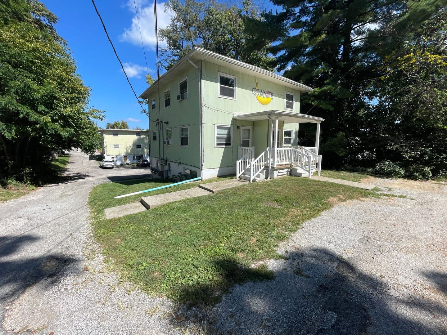 Bloomington Apartment: 318 West 16th Street