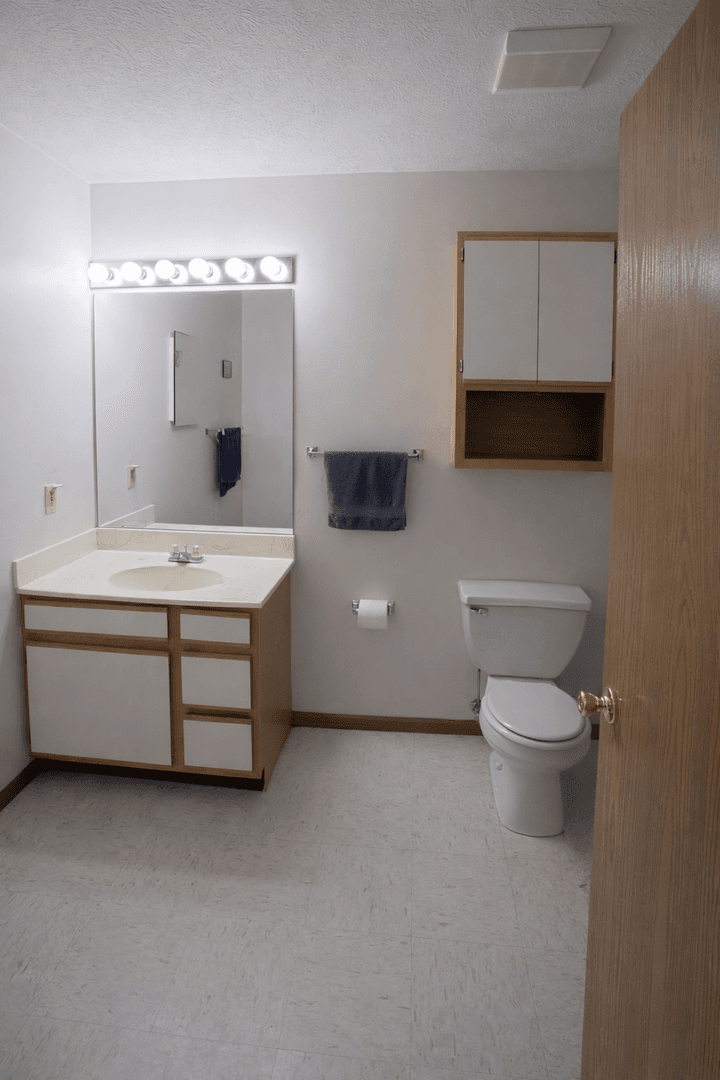 West Lafayette Apartment: 2475 Sycamore Lane