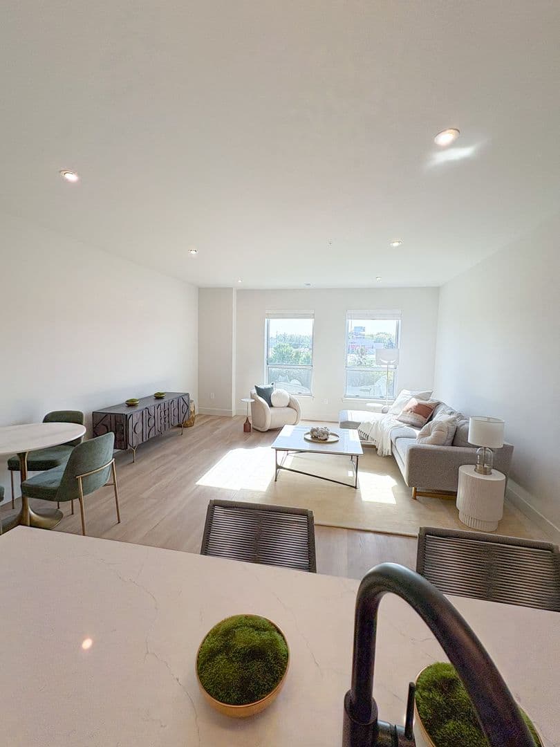 West Lafayette Apartment: 3597 Paramount Drive