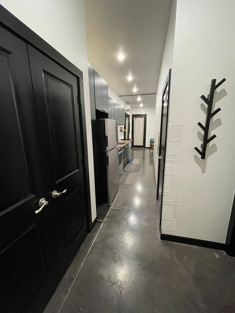 Bloomington Apartment: 217 W 6th St.