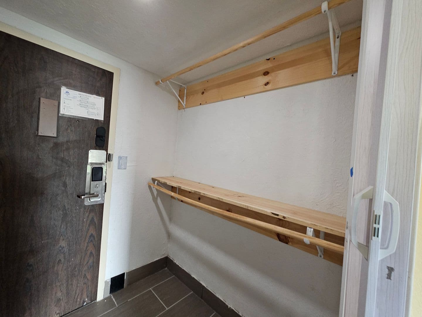 Bloomington Apartment: 1722 N Walnut St.