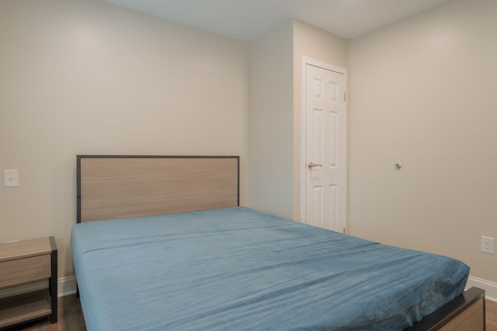 Christiansburg Apartment: Oak Tree Blvd