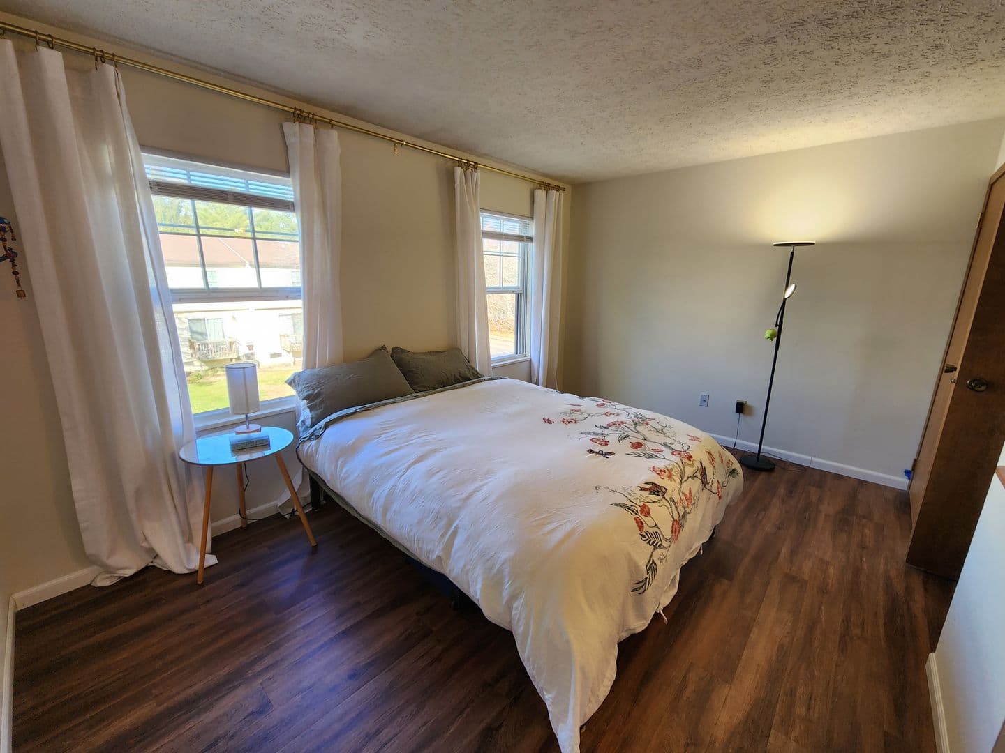 Bloomington House: 2494 S Burberry Lane