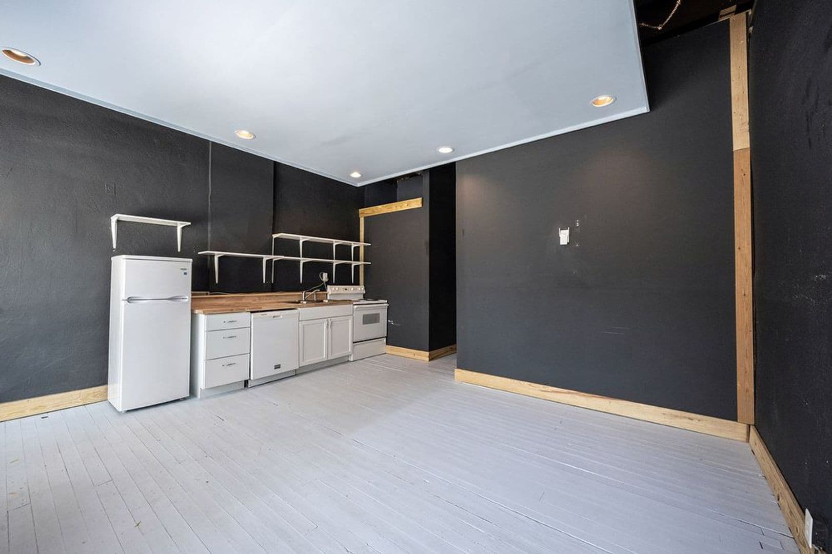Indianapolis Apartment: 118 Palmer St.
