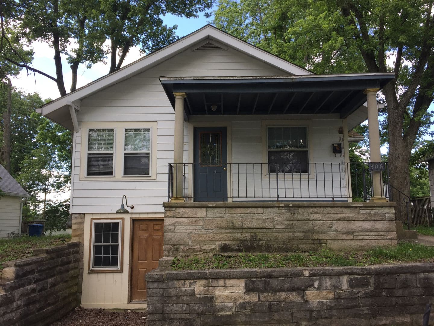 Bloomington House: 306 E 11th Street