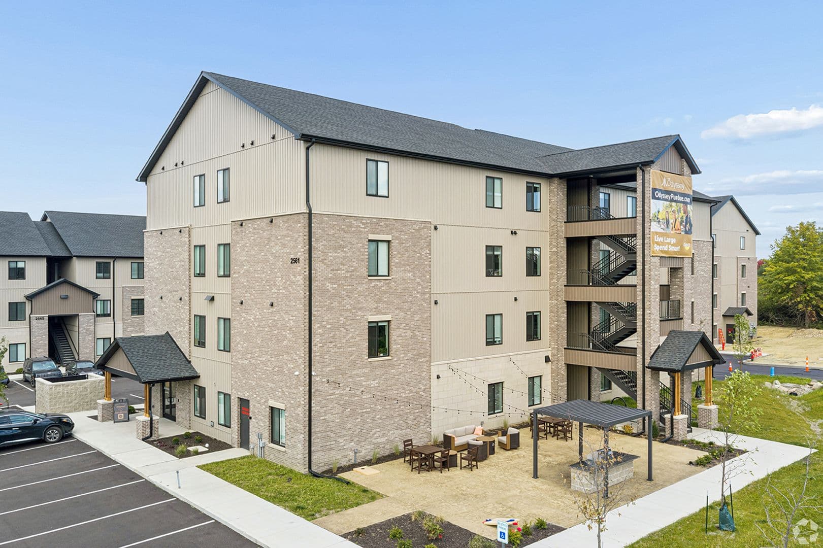 West Lafayette Apartment: 2555-2575 Neil Armstrong Dr