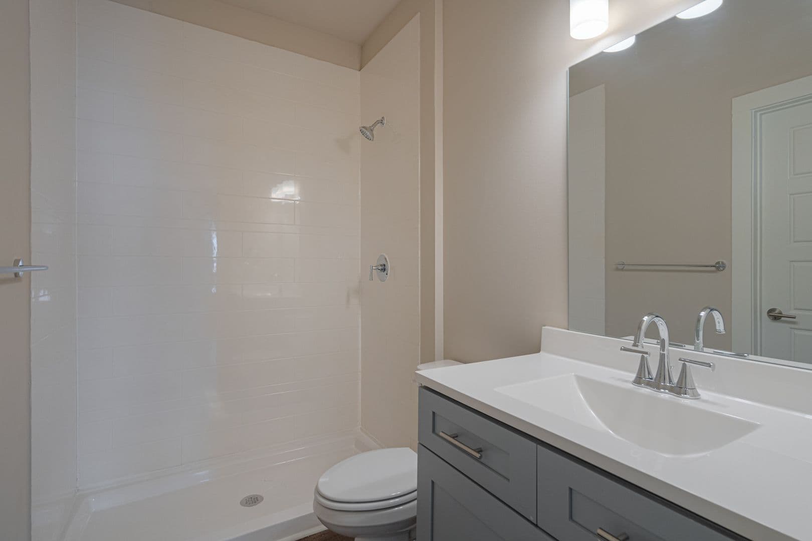 Blacksburg Apartment: Steading Lane