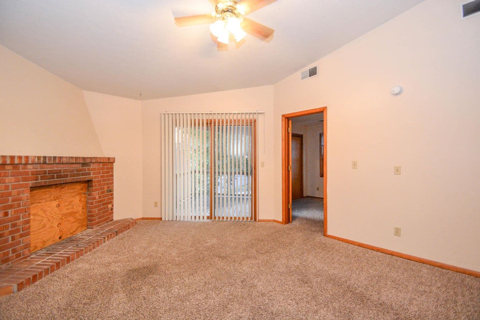 Bloomington Condo: 545 E Smith Avenue
