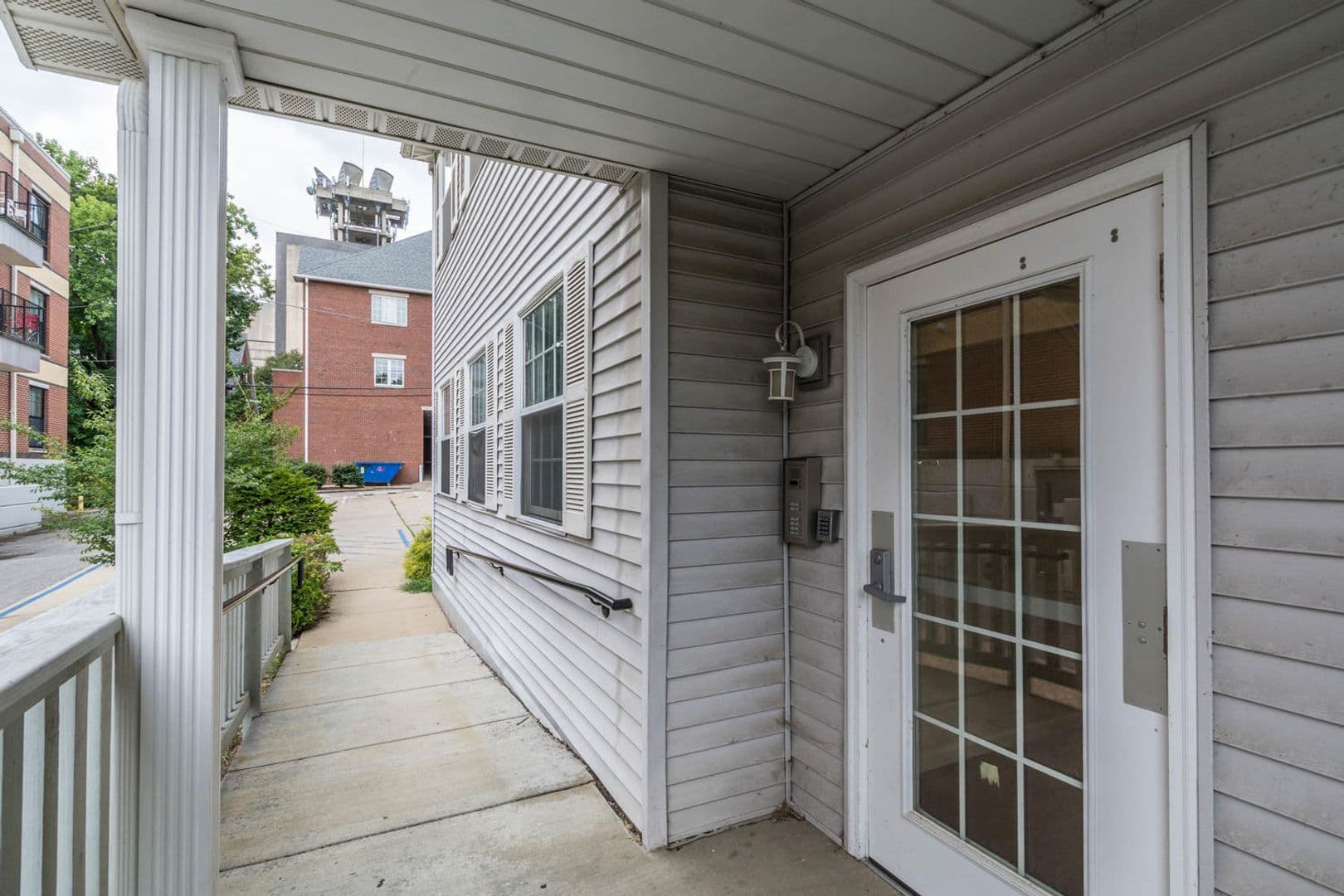 Bloomington Apartment: 313 N Lincoln