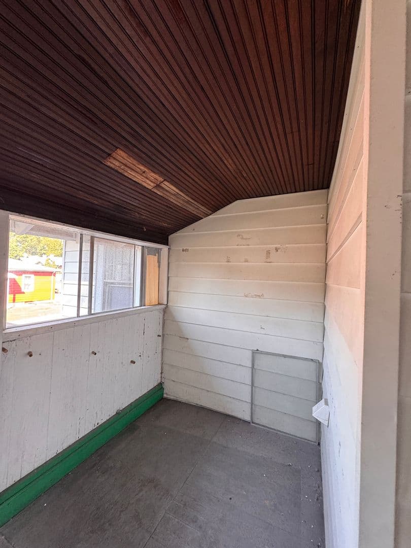 Bloomington Apartment: 600 E University Street